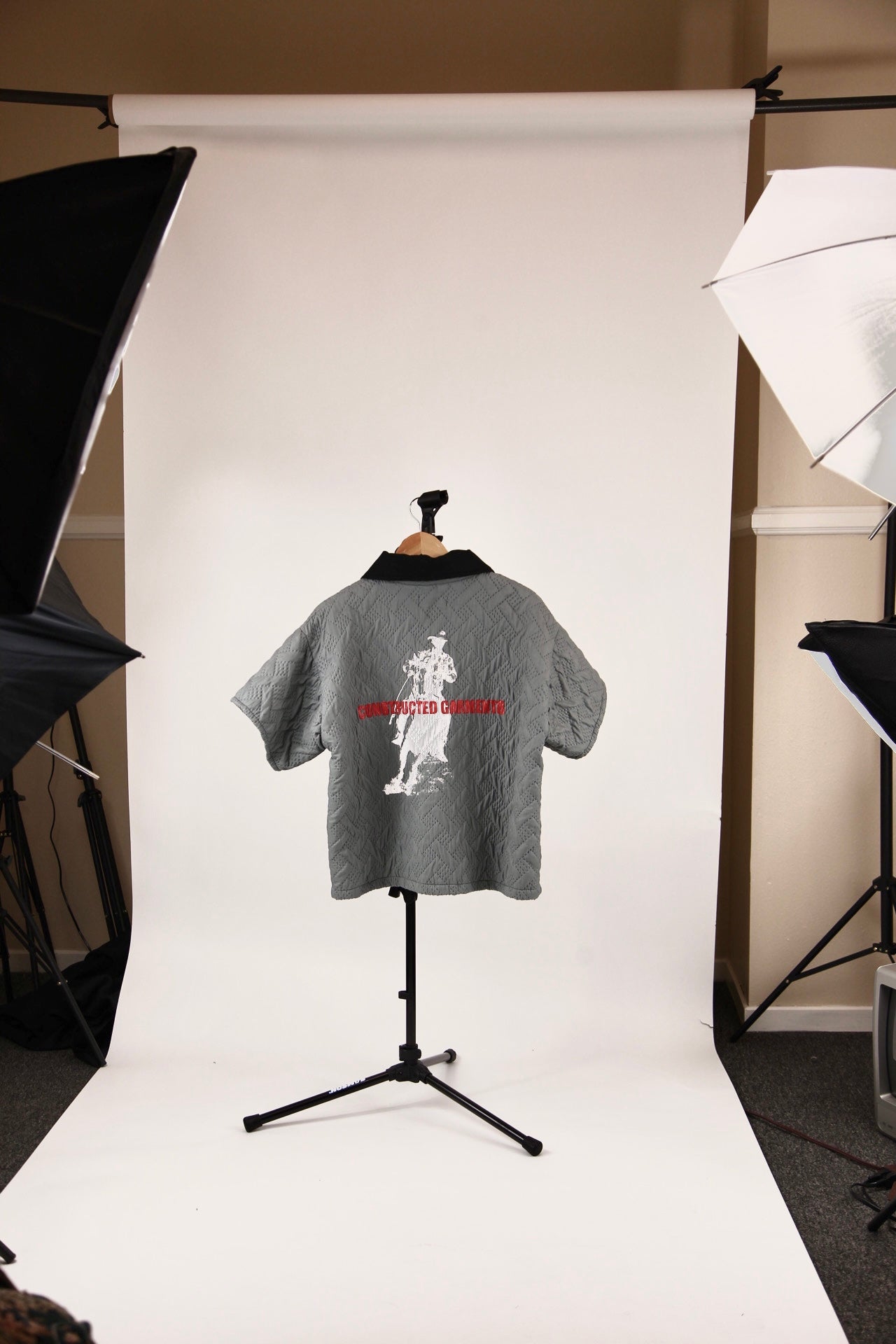 CG zip-up shirt